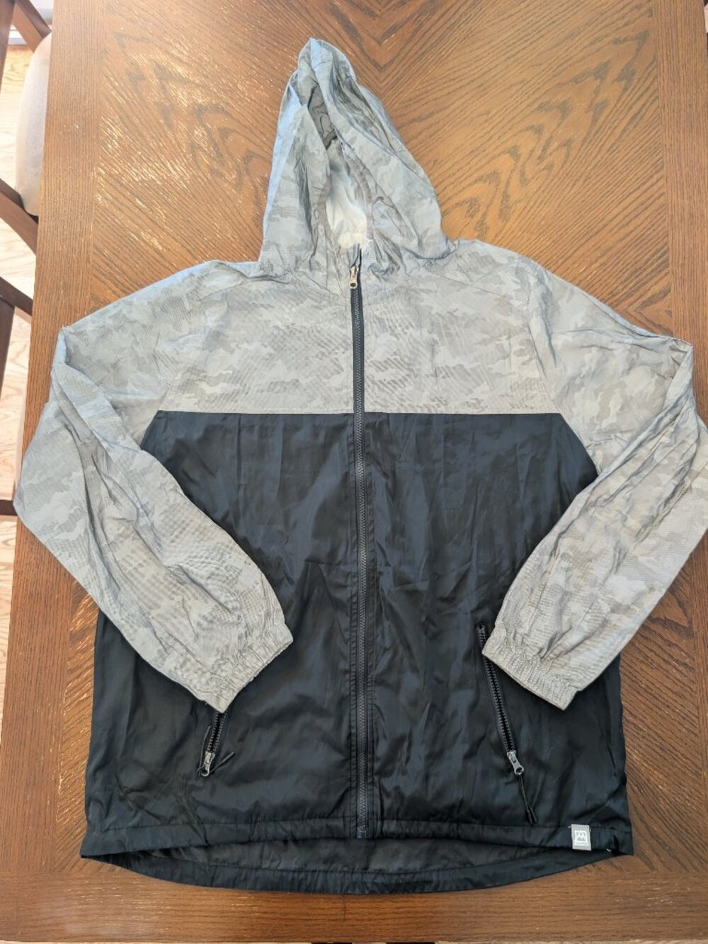 Avalanche Mens Jacket Size XL Camo Reflective Camouflage Hooded Rain Windbreaker